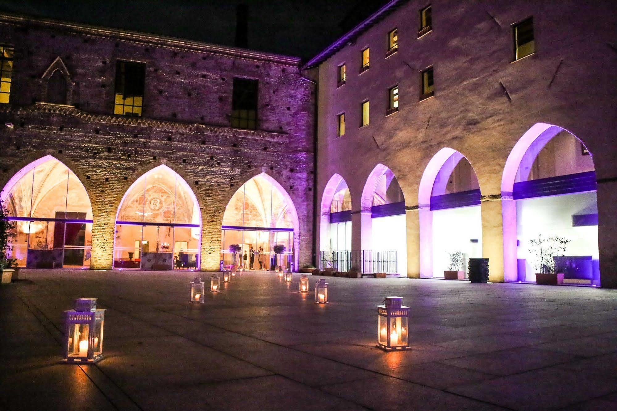 Castello Visconteo Hotel Cassano D'adda Luaran gambar