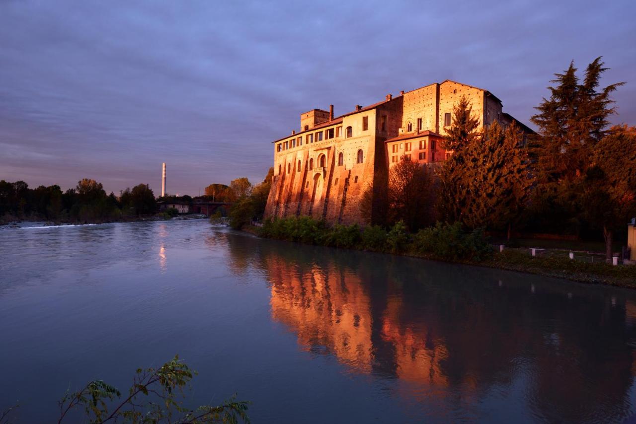 Castello Visconteo Hotel Cassano D'adda Luaran gambar