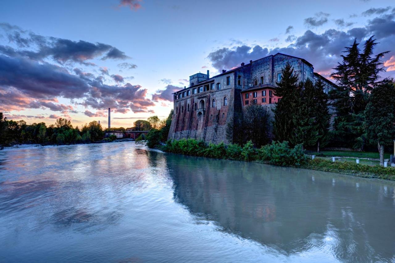 Castello Visconteo Hotel Cassano D'adda Luaran gambar