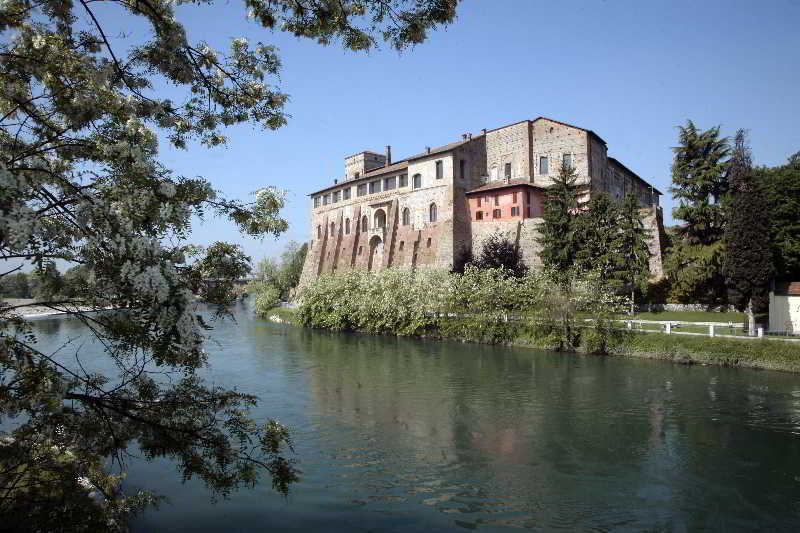 Castello Visconteo Hotel Cassano D'adda Luaran gambar